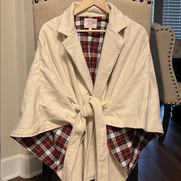 Victoria Dunn Jackets & Blazers - Victoria Dunn Vintage Style Cape Coat Cottagecore Classic Chic Cozy Plaid Lining